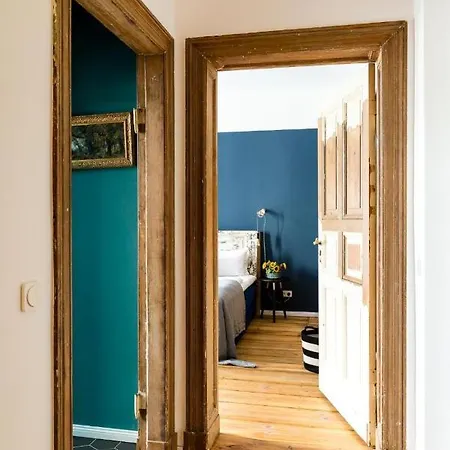 One Bedroom With Balcony H12 Apartment *